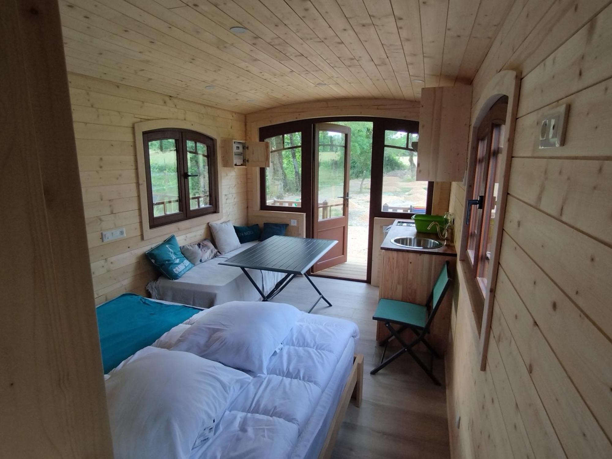 Roulotte Tout Confort A La Ferme Saint-Lumine-de-Coutais Экстерьер фото
